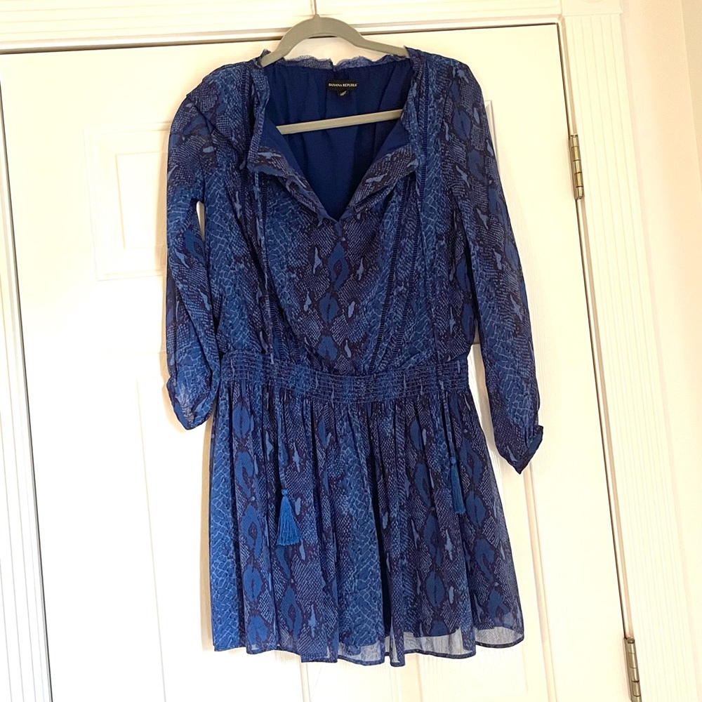 Banana republic blue snake print dress